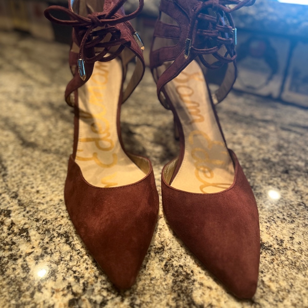 Sam Eldeman Burgundy Suede Heels